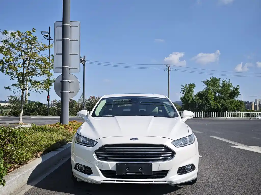 Ford Mondeo — миниатюра 2