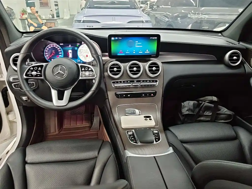 Mercedes-Benz GLC 2021 GLC 260 L 4MATIC Luxury