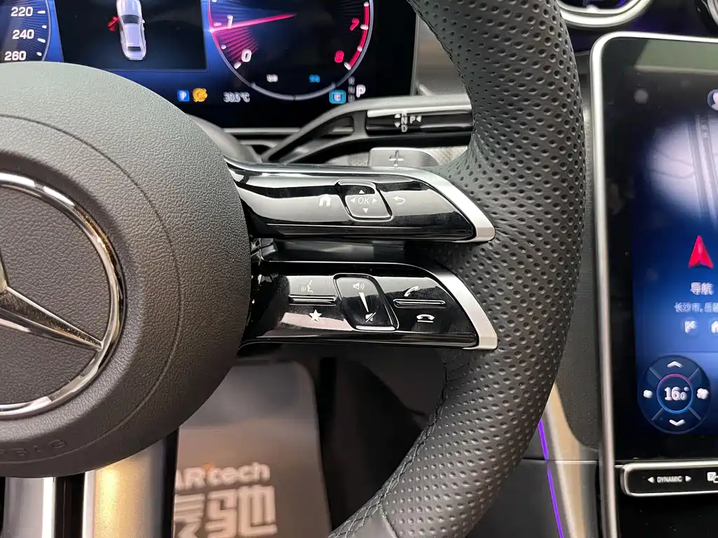 Mercedes-Benz C-Class — миниатюра 17