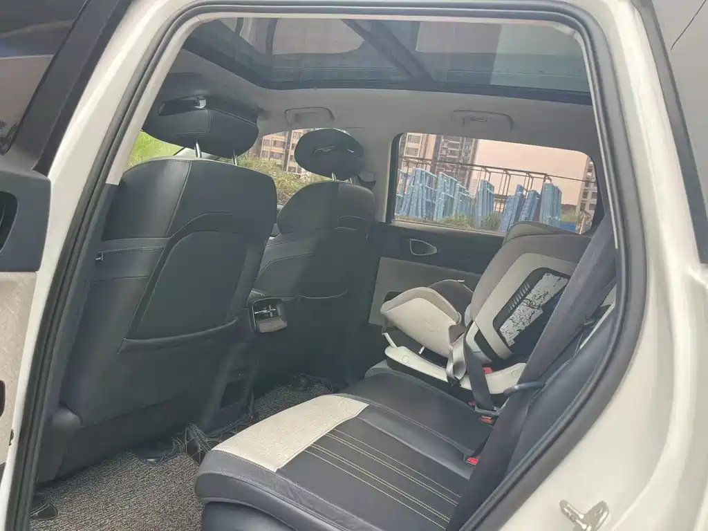 Baojun RM-5 — миниатюра 7