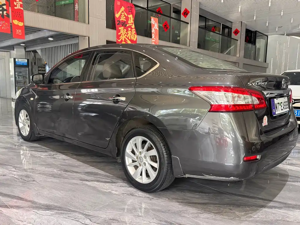 Nissan Sylphy — миниатюра 7
