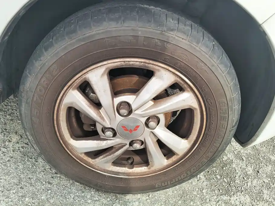Wuling MINIEV — миниатюра 6