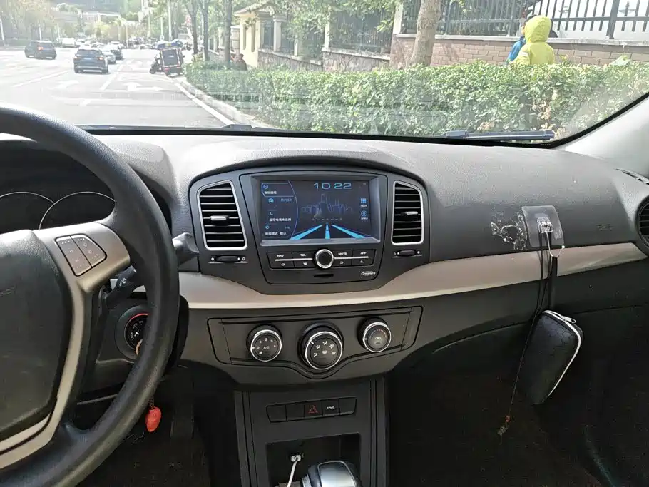 Roewe 350 — миниатюра 13