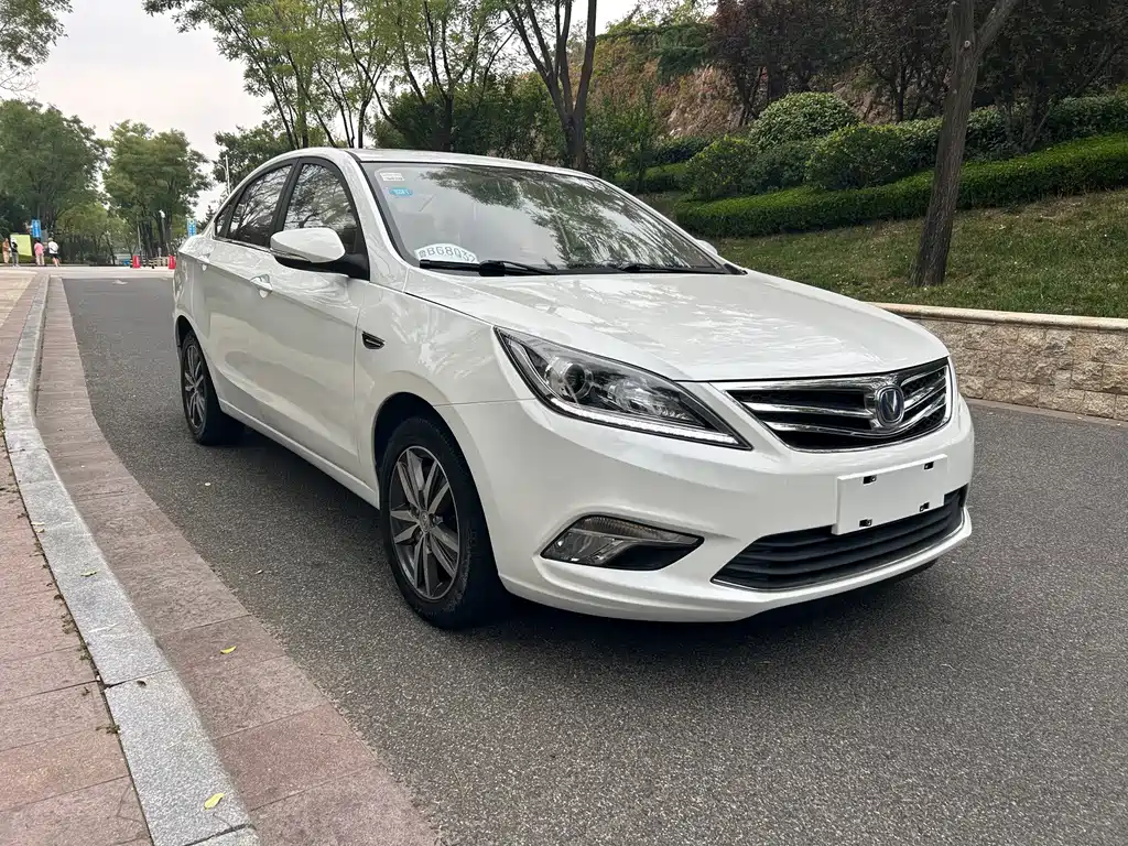 Changan Eado — миниатюра 2