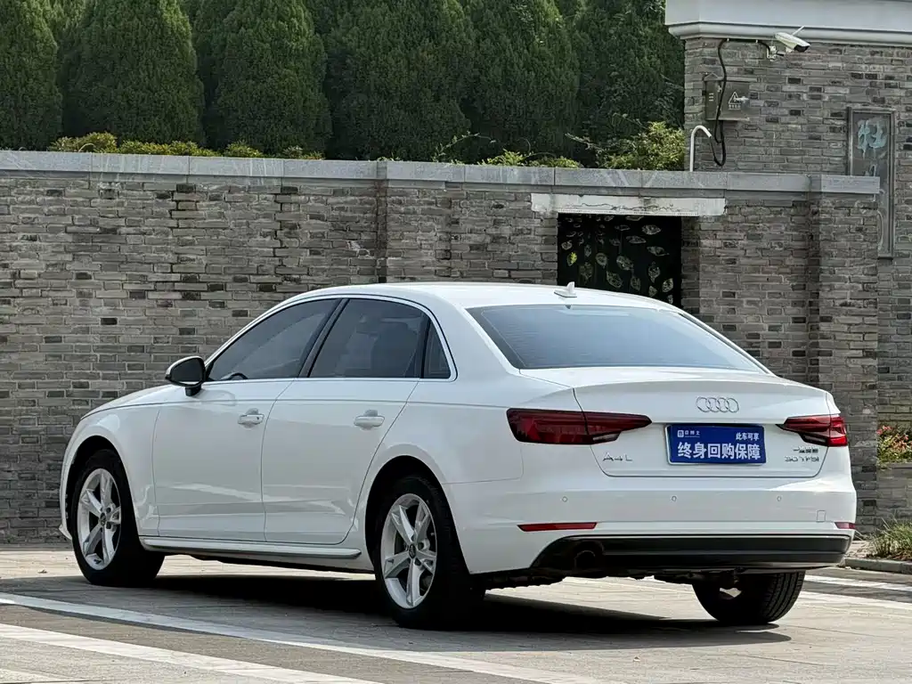 Audi A4L — миниатюра 3