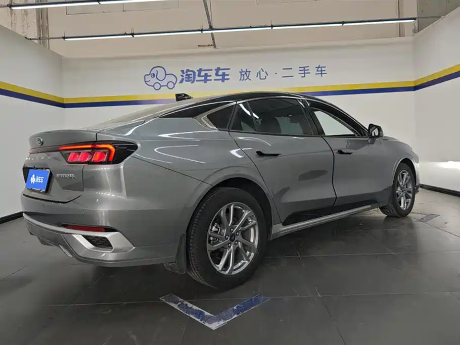 Ford Mondeo 2023 EcoBoost 245 Luxury