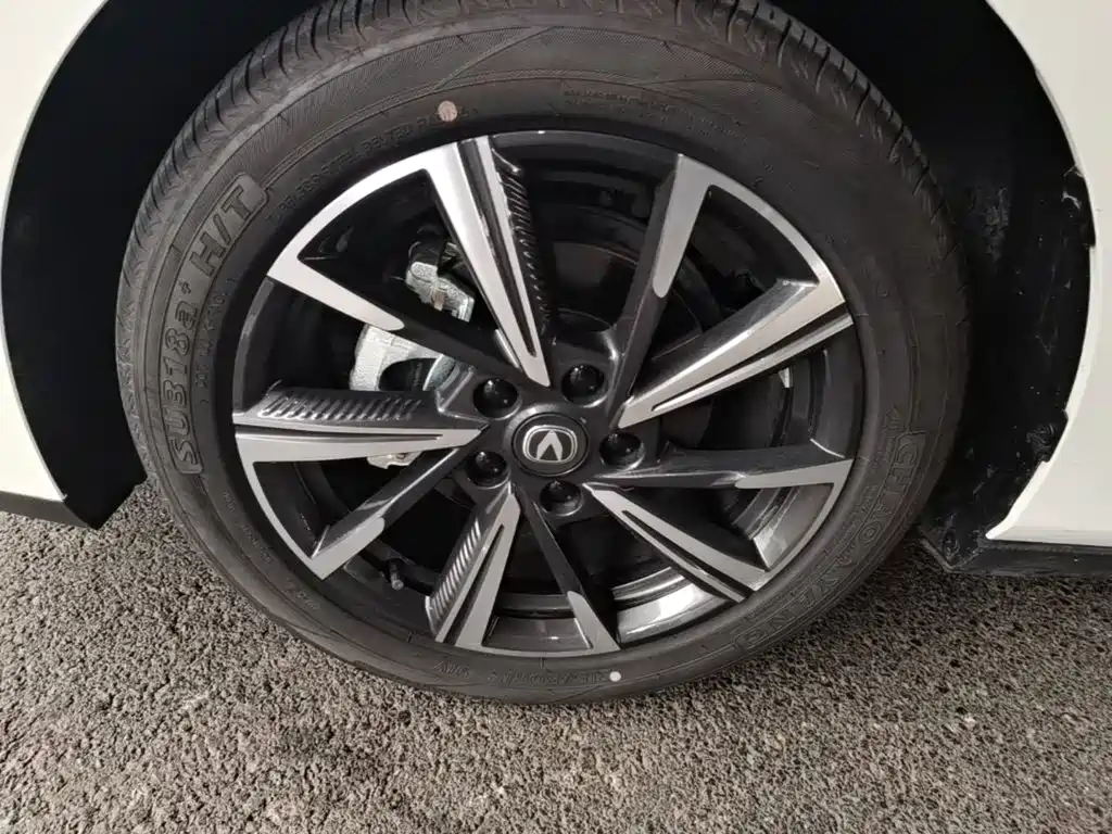 Changan Eado — миниатюра 23