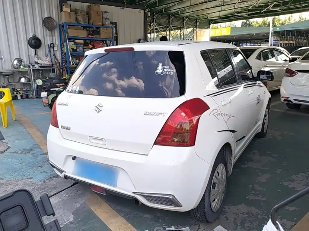 Suzuki Swift — миниатюра 7