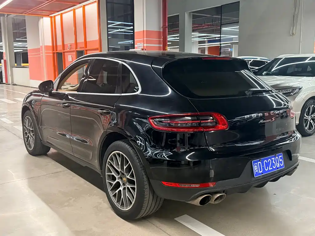Porsche Macan — миниатюра 9