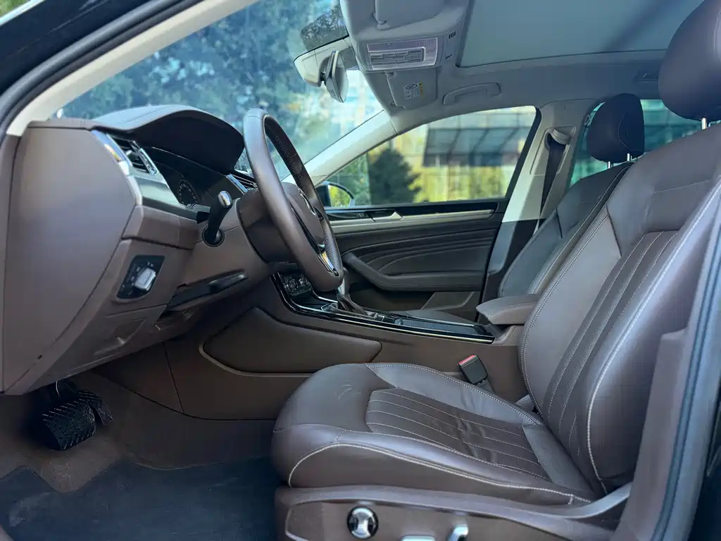 Volkswagen Phideon — миниатюра 10