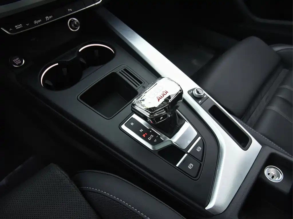 Audi A4L 2024 40 TFSI Fashion