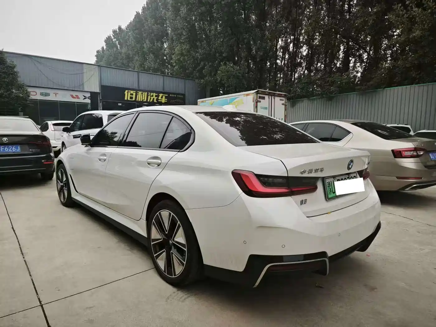 BMW i3