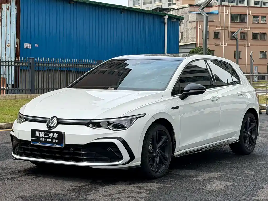 Volkswagen Golf 2023