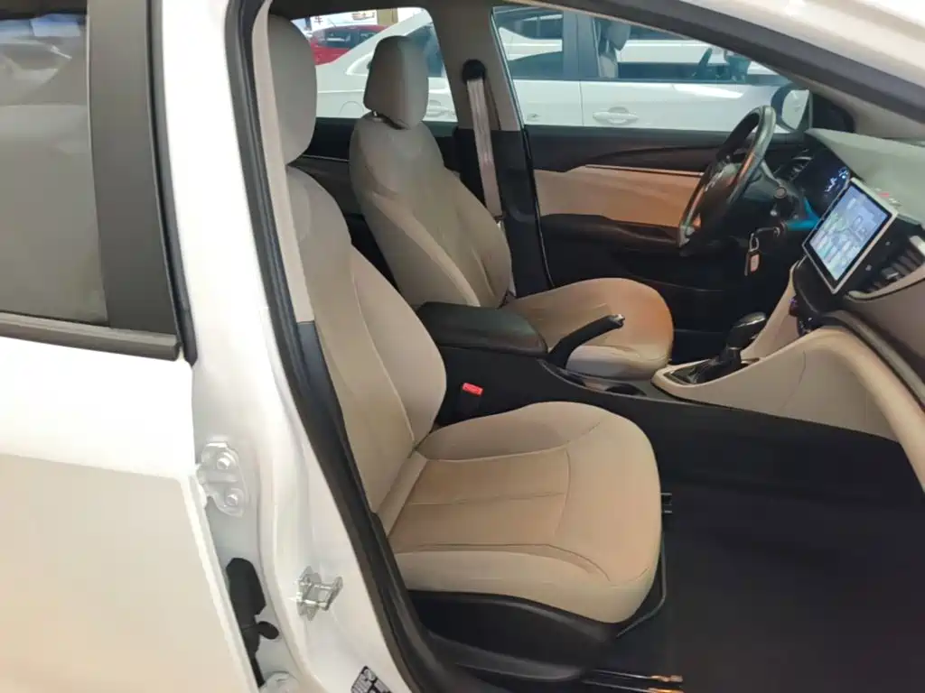 Buick Excelle — миниатюра 25