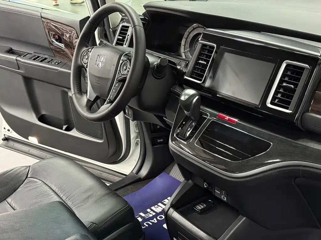 Honda Elysion — миниатюра 13