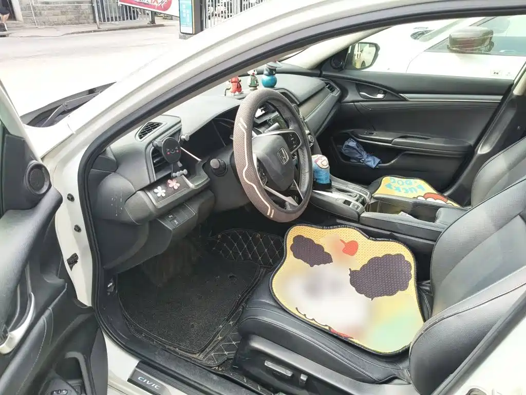 Honda Civic — миниатюра 12
