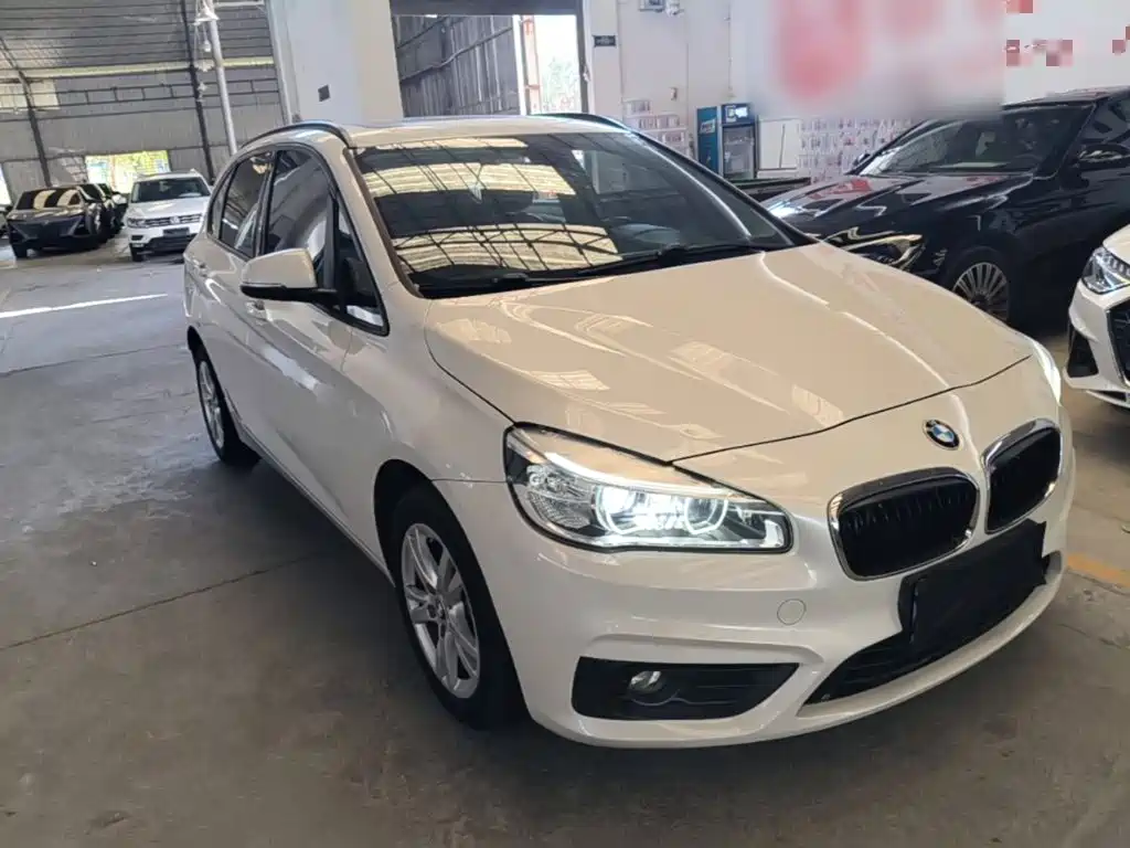 BMW 2 Series Active Tourer — миниатюра 4