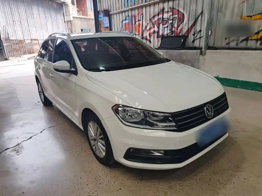 Volkswagen Santana — миниатюра 4