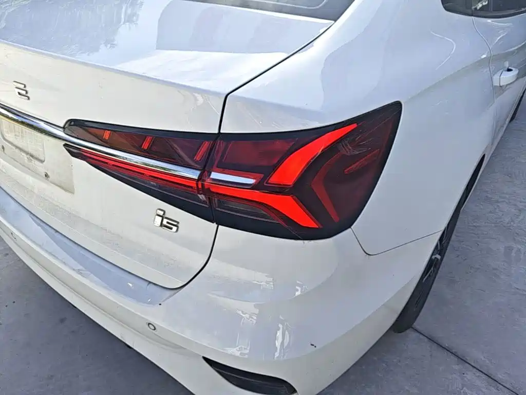 Roewe i5 — миниатюра 8