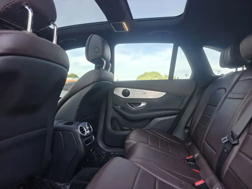 Mercedes-Benz GLC — миниатюра 9