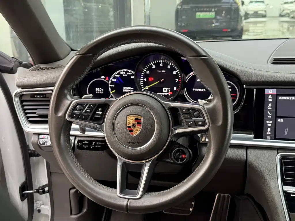 Porsche Panamera Hybrid — миниатюра 14
