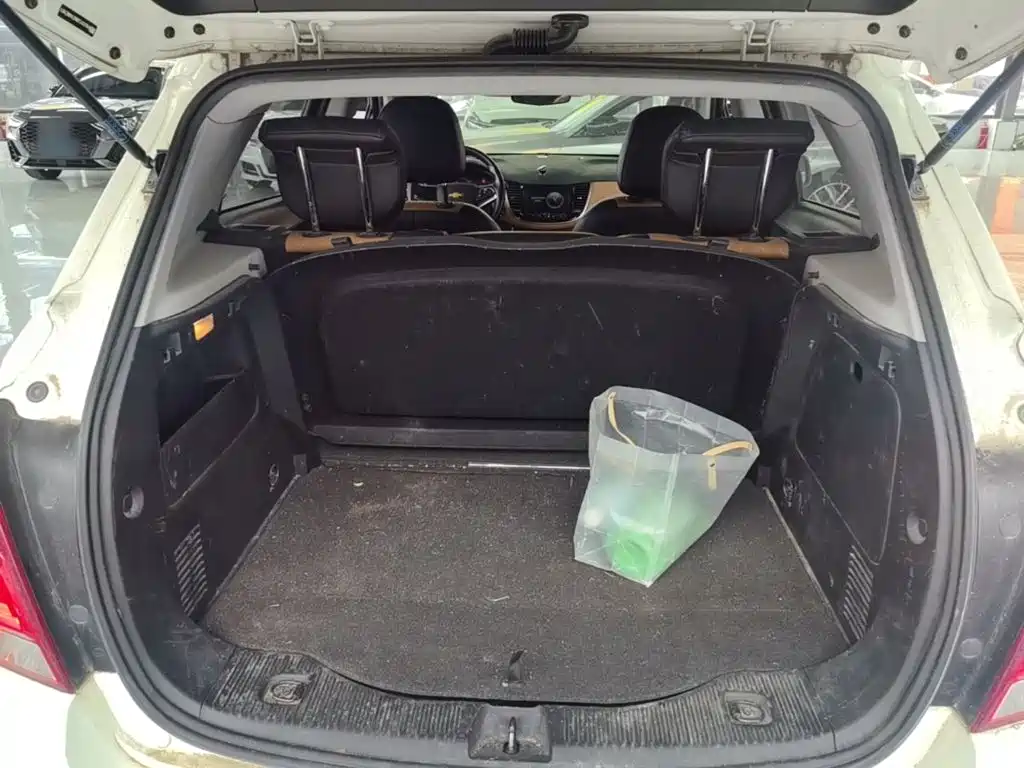 Chevrolet Trax — миниатюра 19