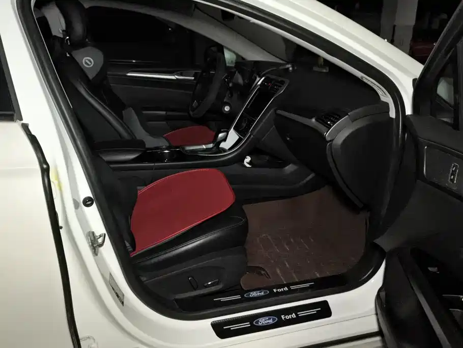 Ford Mondeo — миниатюра 8