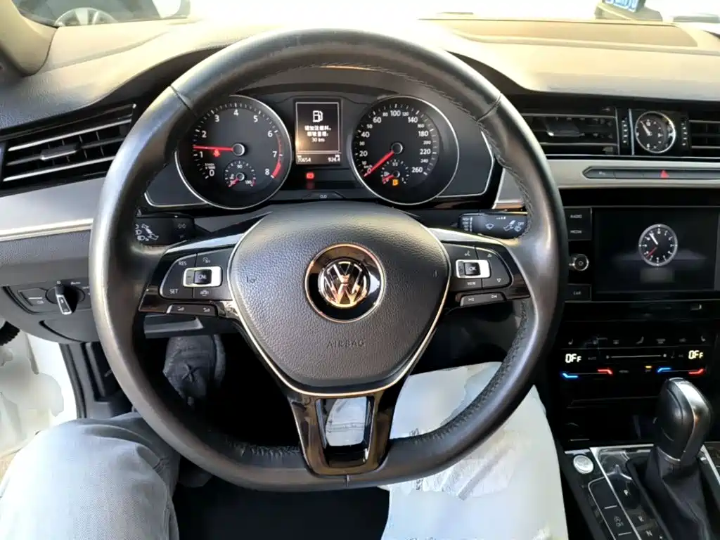 Volkswagen CC — миниатюра 11