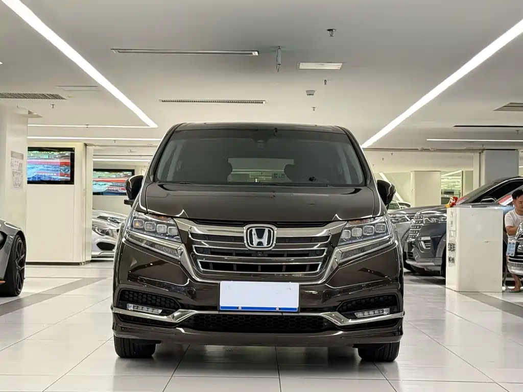 Honda Elysion — миниатюра 2