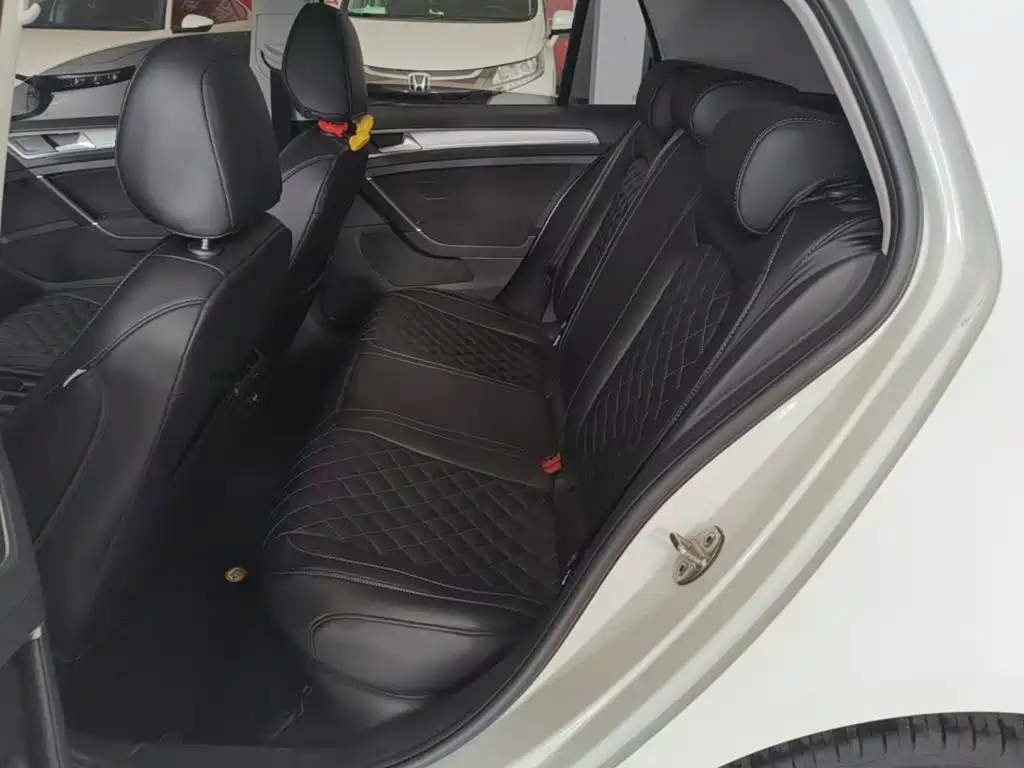 Volkswagen Golf — миниатюра 17