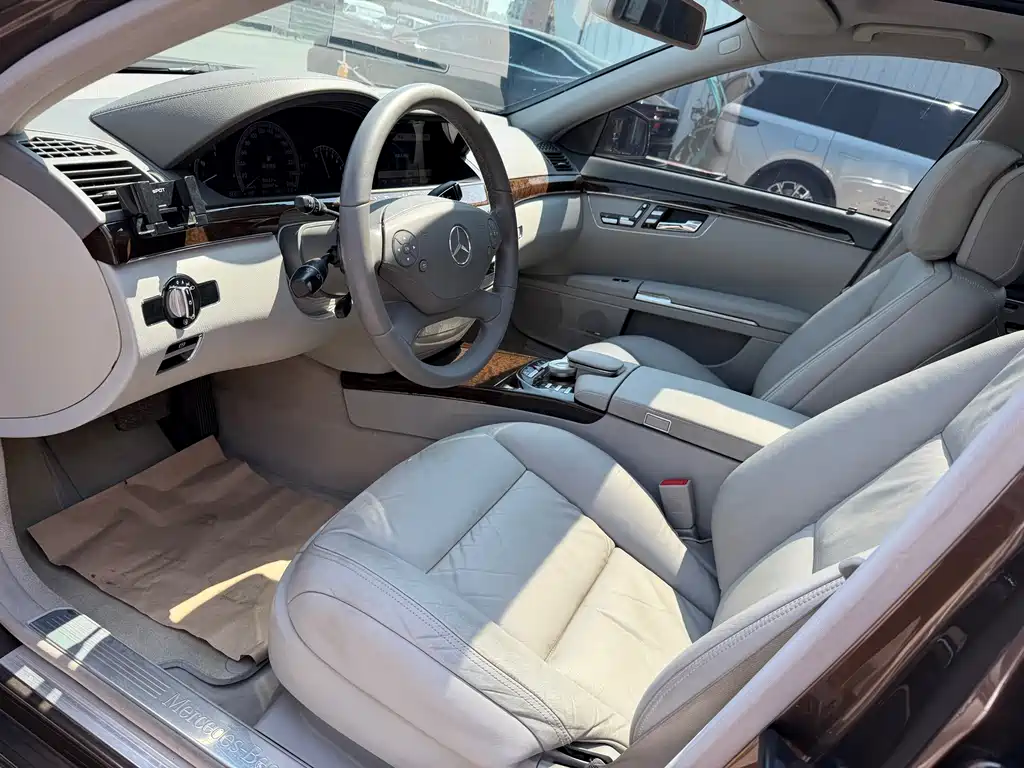 Mercedes-Benz S-Class S 2010 S 300 L Luxury