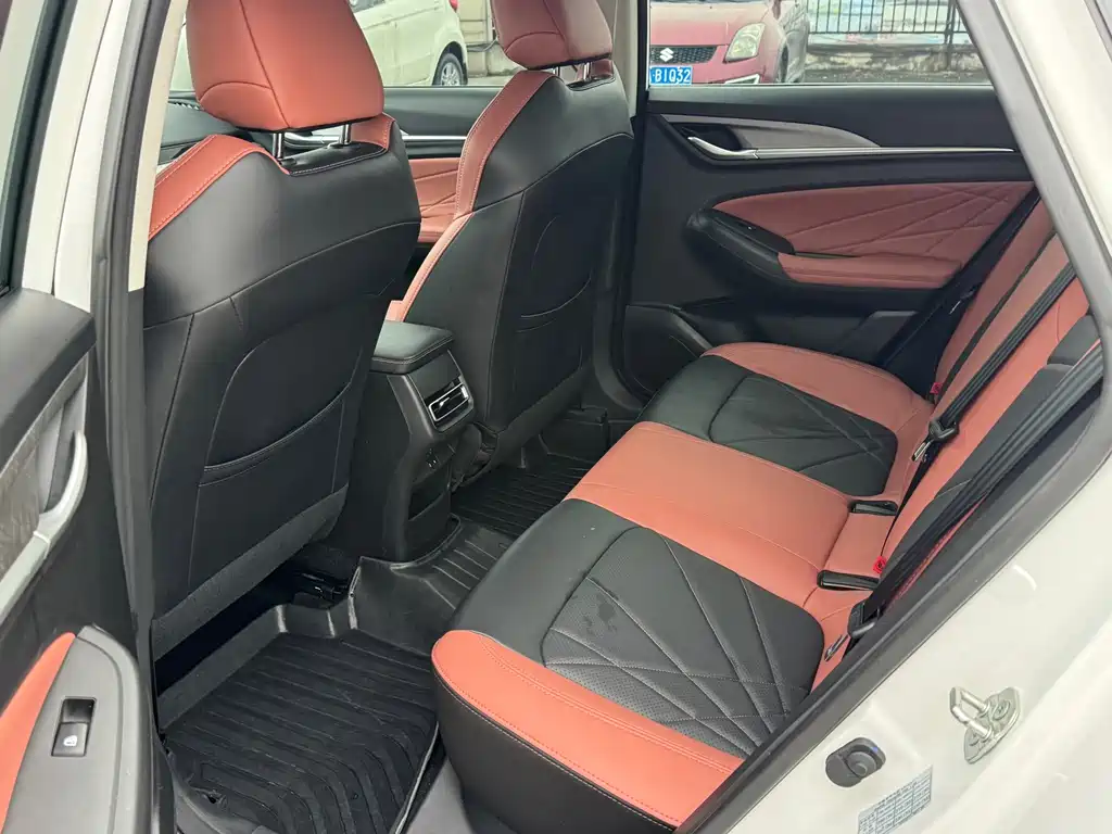 Changan Eado PLUS Blue Whale NE 1.4T GDI DCT Premium Edition, фото 8
