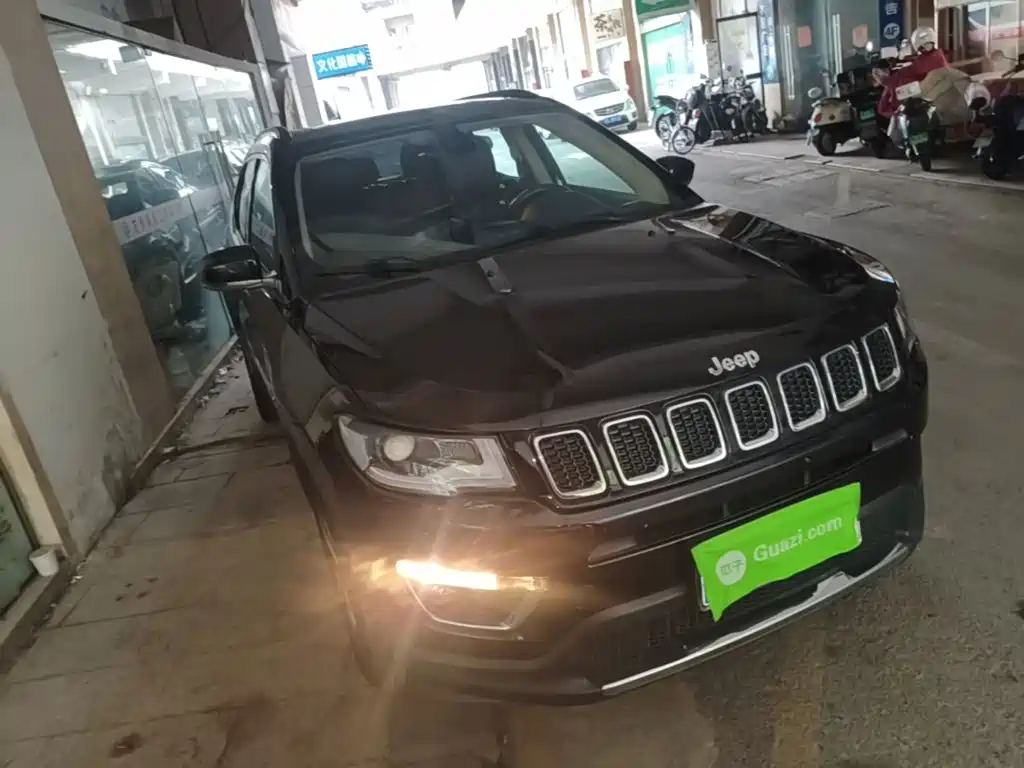 Jeep Compass — миниатюра 4