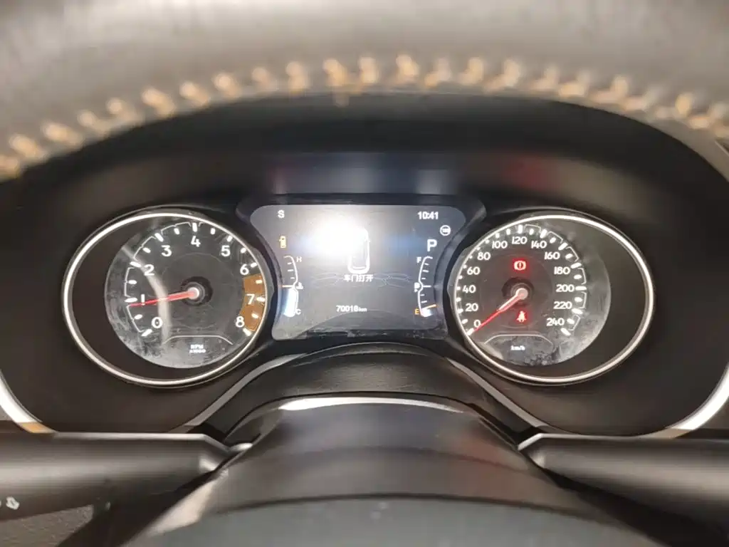 Jeep Compass — миниатюра 12