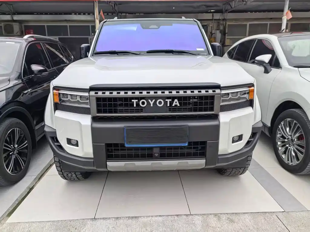 Toyota Prado — миниатюра 2