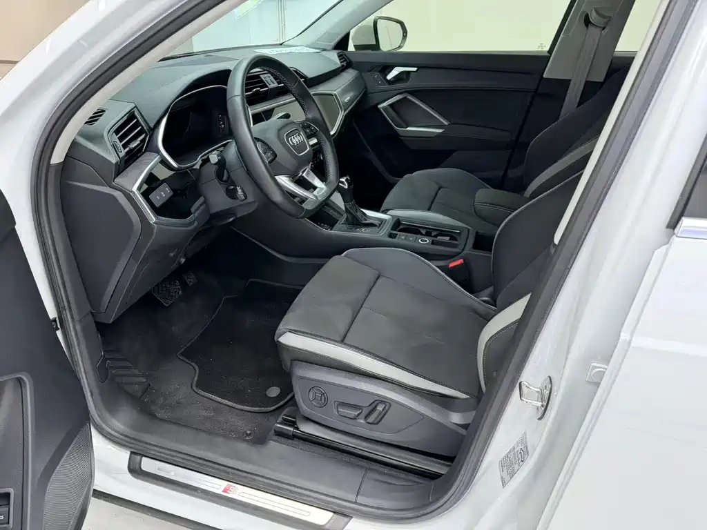 Audi Q3 — миниатюра 13