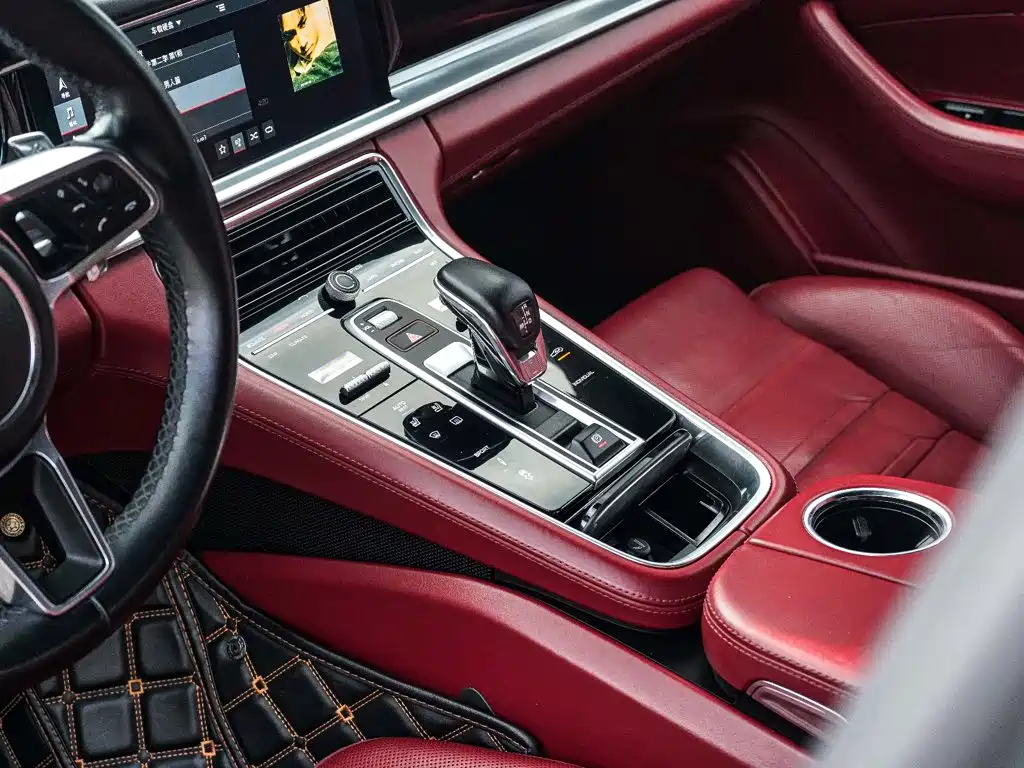 Porsche Panamera — миниатюра 4