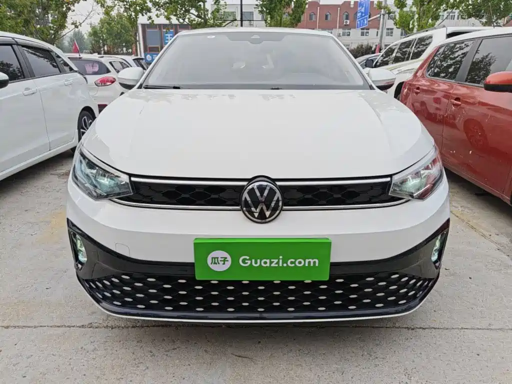 Volkswagen Lavida — миниатюра 3