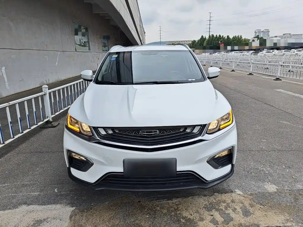Geely Binyue — миниатюра 3