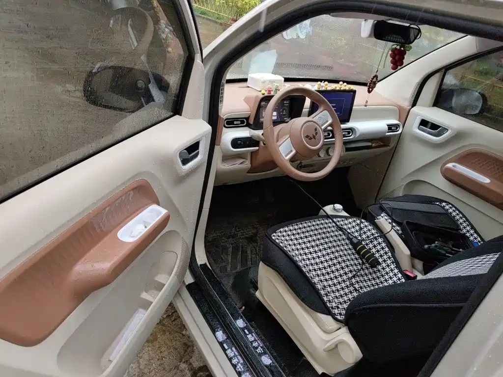 Wuling MINIEV — миниатюра 12