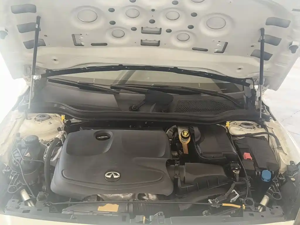 Infiniti QX30 — миниатюра 20