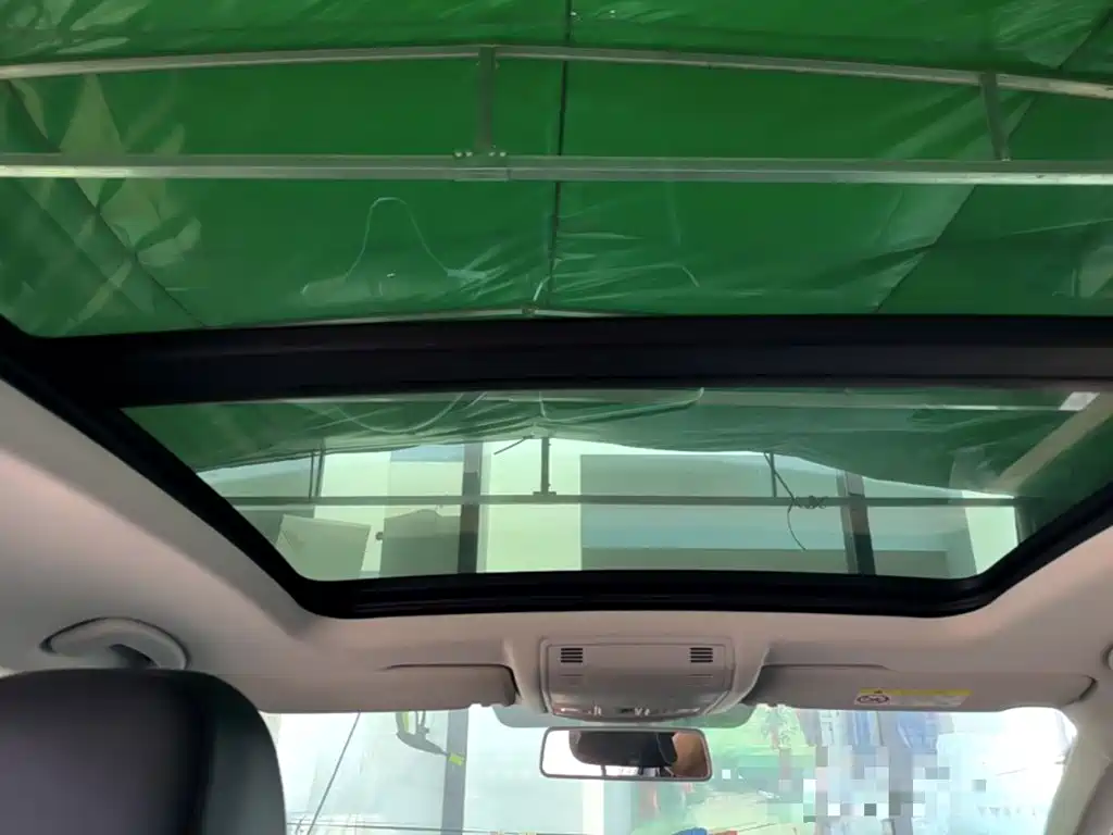 Volkswagen T-Roc — миниатюра 18