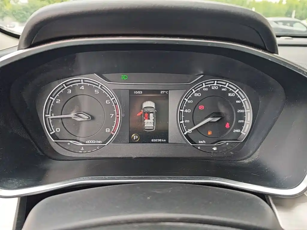 Geely Binyue — миниатюра 12
