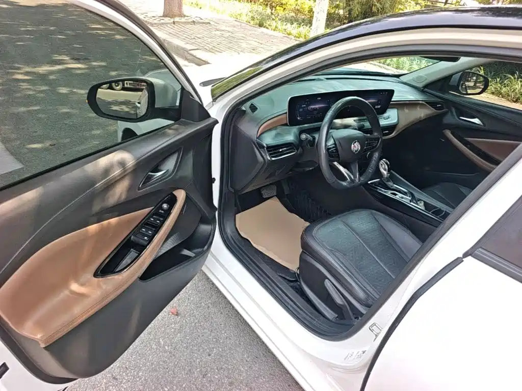 Buick Verano — миниатюра 16