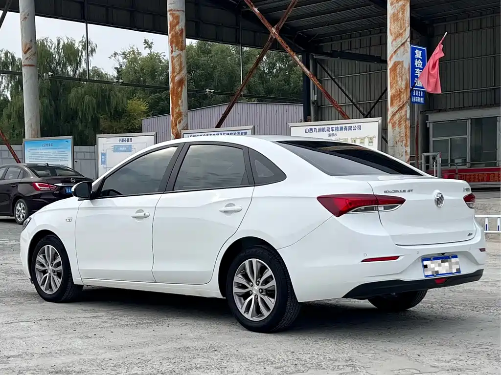 Buick Excelle — миниатюра 6
