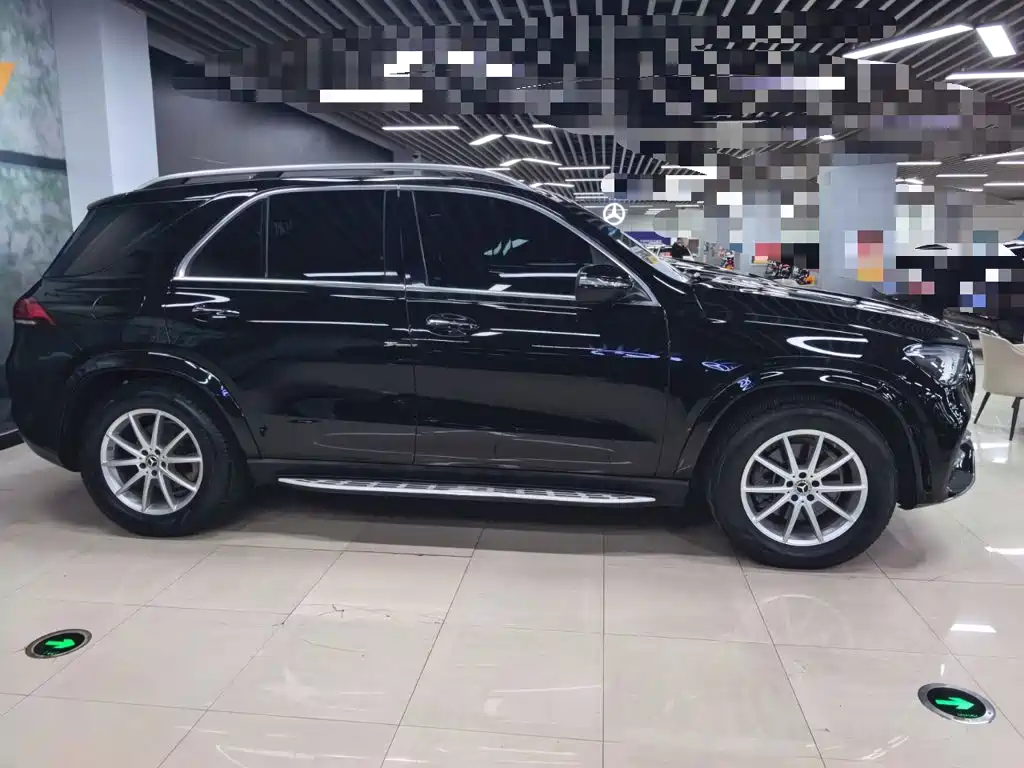 Mercedes-Benz GLE (Import) — миниатюра 9