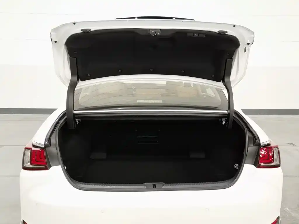 Lexus ES — миниатюра 16