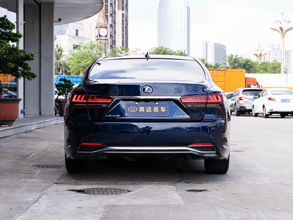 Lexus LS 2021 500h Executive