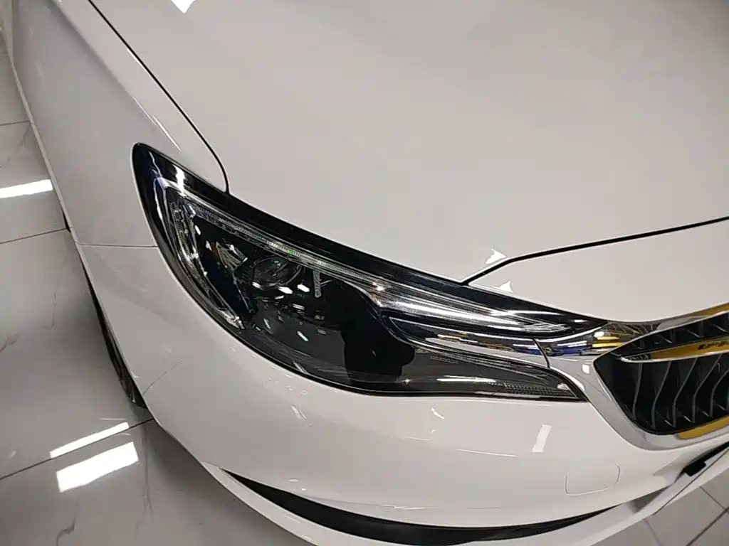 Buick Excelle — миниатюра 11