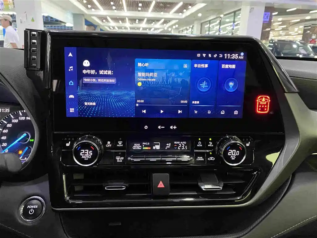 Toyota Highlander — миниатюра 9